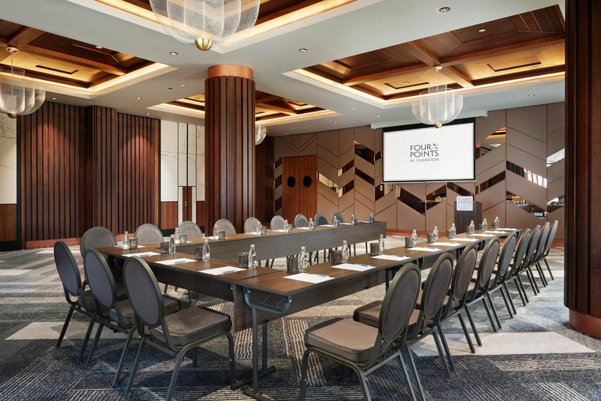 Four Points By Sheraton Prishtina City Prishtinë Luaran gambar